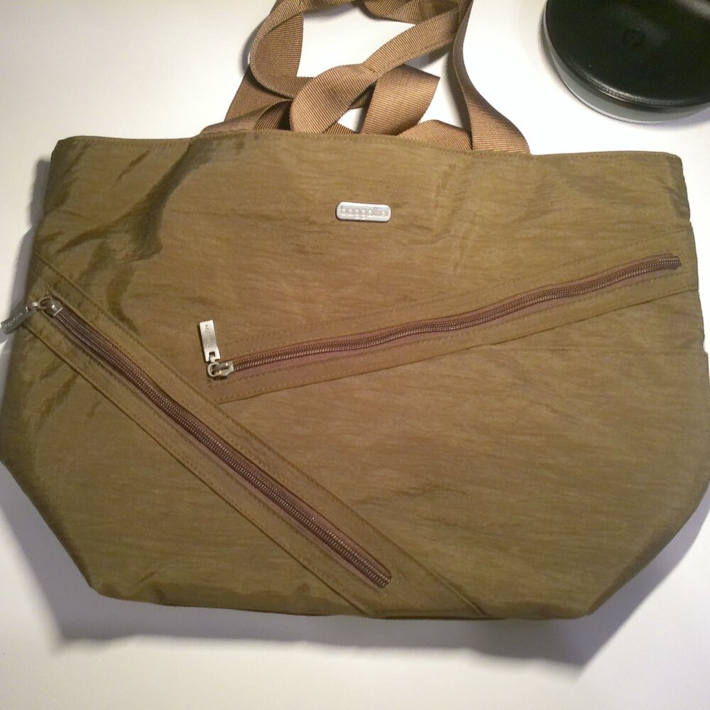 Baggallini Hobo Tote Travel Shoulder bag Nylon Brown
